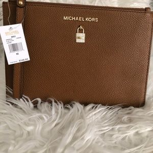 NWT Michael Kors ADELE XL ZIP Clutch